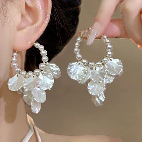 Unisex French Retro Pearl Petal Tassel Earrings High End Atmosphere Niche Design Earrings Fashionable And Stylish-image