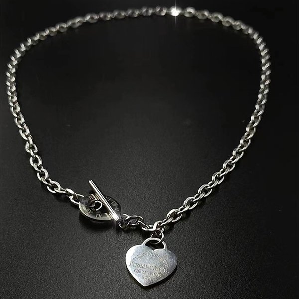 Ins Japanese And Korean Version Titanium Steel Non-Fading Elegant Versatile Collarbone Chain For Women Unique Niche-image