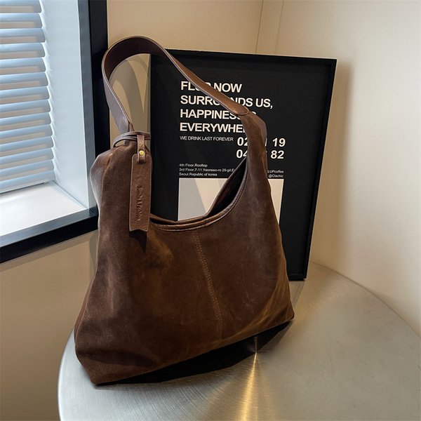 2024 New Large Capacity Handbag Shoulder Suede Niche Commuter Versatile Tote Bucket Bag For Women-image