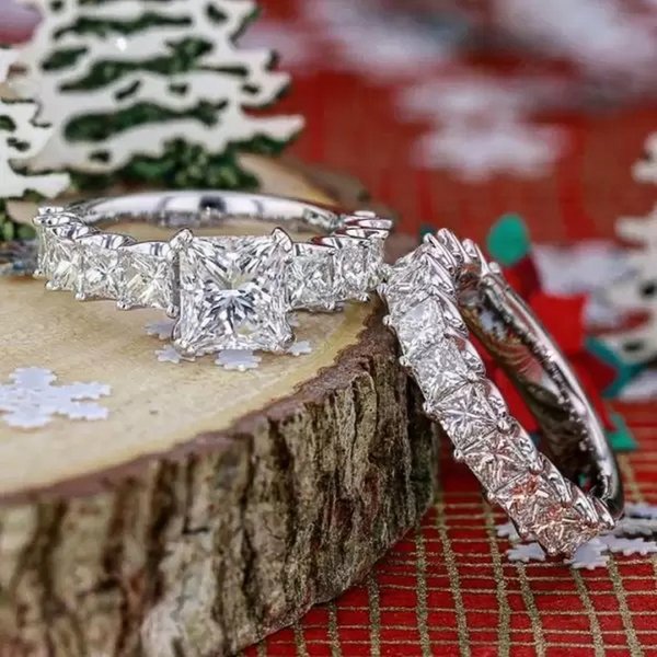 2025 New Arrivals Huitan Princess Cut Square CZ Promise Rings 2Pcs/Set for Women Fashion Wedding Accessories High-Quality Female Jewelry