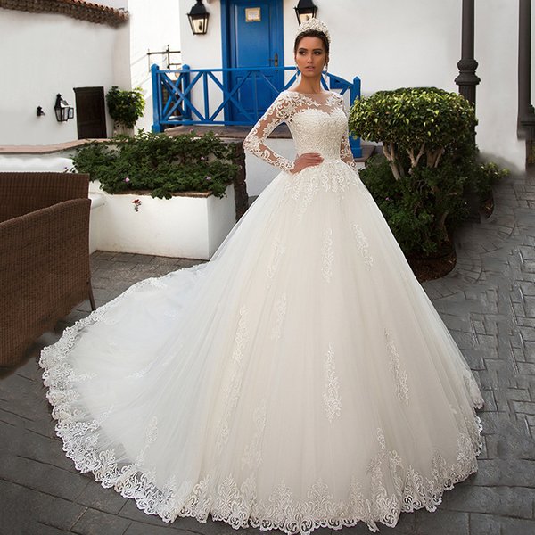 Women's Weddings Dress Round Neck Long Sleeve Lace Slimming Bridal Style Slimming Tail Wedding Dress-image