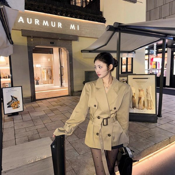 Korean High-End Trench For Women 2025 Spring And Autumn New British Style Petite Waist-Cinching Elegant Short Coat