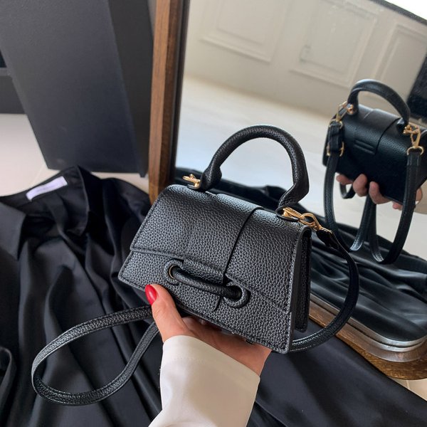 Classic Solid Color Crossbody Bag - Minimalist Small Square Purse For Women, Stylish Shoulder Bag With Magnetic Closure, Trendy Everyday Handbag-image