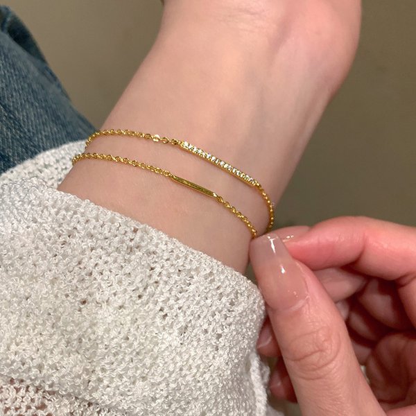 Double-Layer Zircon Bracelet For Women Ins Niche Design Cold Style Temperament Couple Girlfriends Hand Jewelry-image