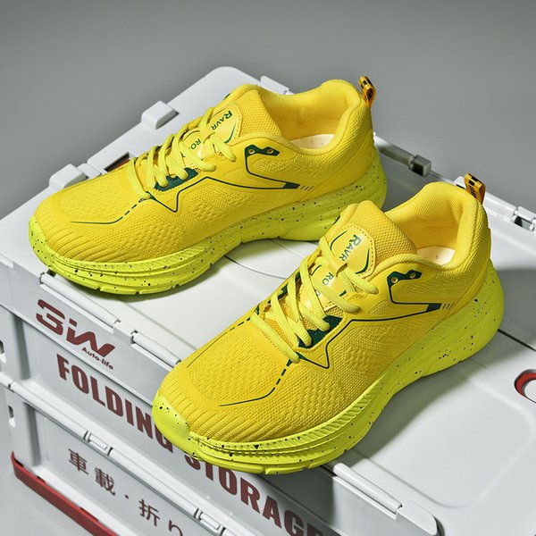 Running couple casual oversized breathable fly woven lightweight soft sole sports shoes, marathon men's shoes