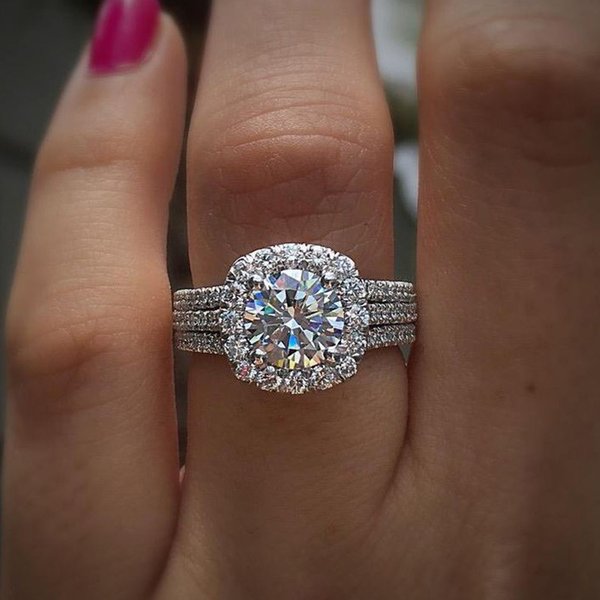Unisex New Fashion Ring Full Of Diamond Zircon Jewelry Wedding Simple Fashion Silver Hand Jewelry Female-image