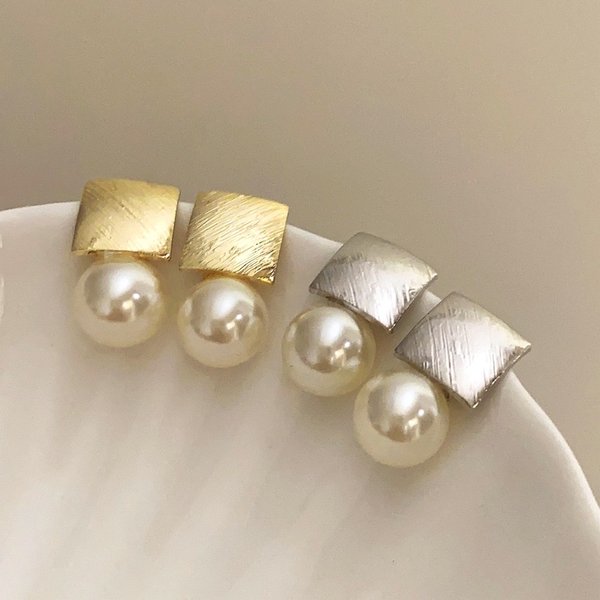 French-style Vintage Metal Geometric Brushed Pearl Pendant Light Luxury Versatile Silver Needle Earrings, Korean-style