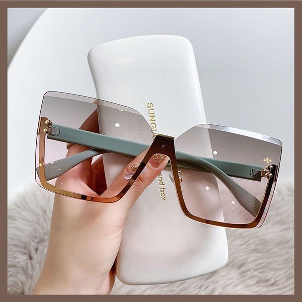 Fashion Street Photo Personalized Frameless Lenses, Men's Korean Edition, UV resistant Black Sunglasses, Women's Premium