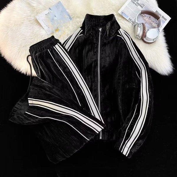 Men's Clothing High End Gold Velvet Colorblock Striped Sweater Two Piece Couple Casual Sports Suit Men-image