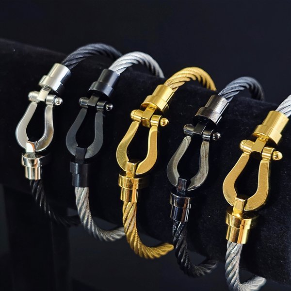 Cross-Border European And American Hot-Selling Fashion Horseshoe-Shaped Magnetic Clasp Stainless Wire Bracelet Titanium