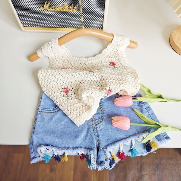 Kid's Clothing 2024 Summer Girls New Knitted Bow Vest Plus Stylish Love Denim Skirt-image