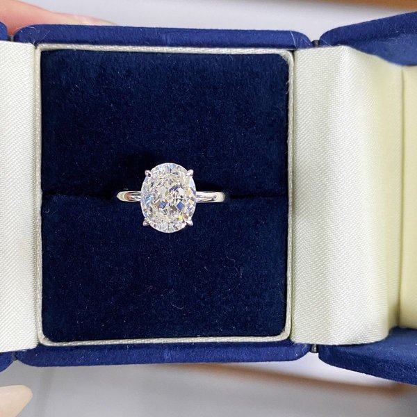 S Pure Silver Ring, Female Pigeon Egg Four Claw Classic Ice Flower Cut High Carbon Diamond Ring-image