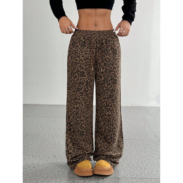 Fashionable Leopard Print Loose Fit Wide Leg Pants For Women - Comfortable Polyester Casual Trousers With Pockets, Streetwear Style
