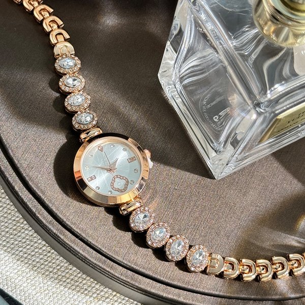 Diamond Retro Ladies Watch Luxury Fashion Women's Student Bracelet Watch Work Daily Birthday Anniversary Valentine's Day Gift-image