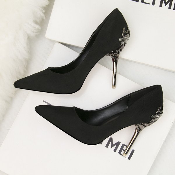 Women's Pumps Style Pointed Toe Stiletto High Heels Women's Wedding Shoes Red Bridal Shoes Metal Hollow Suede Shallow Mouth Women's Shoes-image