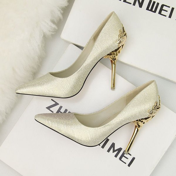 Women's Pumps Pointed Toe Single Women's Wedding Red Bridal Shoes Metal Hollow Suede Stiletto High Heels-image