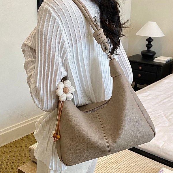 Women's Underarm 2026 New Summer Crescent Dumpling Fashionable High-End Shoulder Commuting Crossbody Bag-image