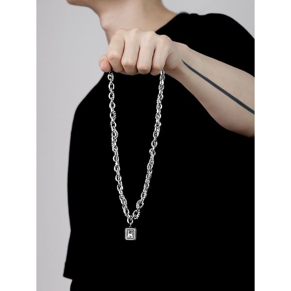 Gift Niche High-End Necklace Men's Trendy Brand Accessories Personalized High Street Temperament Collarbone Chain-image