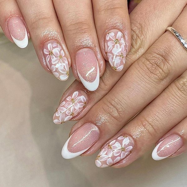 Short Bright Noodles Almond Armor Europe And The United States Cross-Border Foreign Trade French Temperament Bright Pink Flowers Removable Wear Manicu-image
