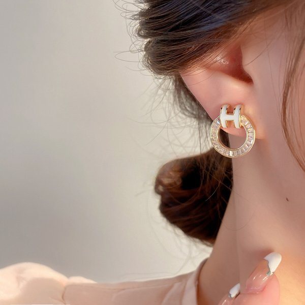 Real Gold Electroplated Silver Needle Zircon Letter Hollow Geometric Earrings Ruilifeng Stud Earrings Versatile Earrings-image