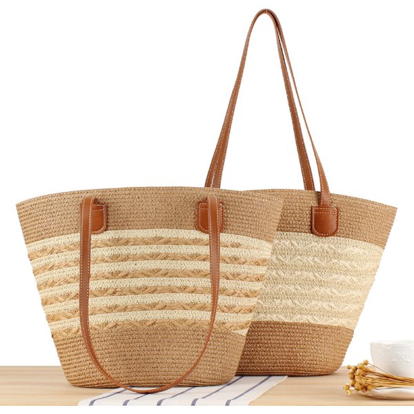 Striped Large Capacity Tote Bag with Premium Texture Hand Woven Beach Bag Versatile Shoulder Bag Suitable for Vacation Travel