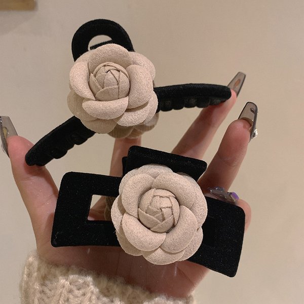 Camellia Grab Clip ~ Black Velvet Retro Style Stereo Elegant Back Head Shark Clip French Hairpin