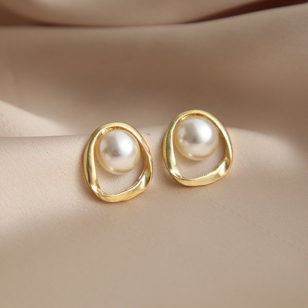 Hot Selling Earrings Creative Retro Temperament Pearl Earrings Personality Niche Design Earrings-image