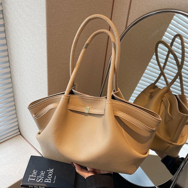 Trendy Underarm Bag for Women High End Retro Fashion Tote Bag Korean Style Large Capacity Single Shoulder Bag Spring 2026