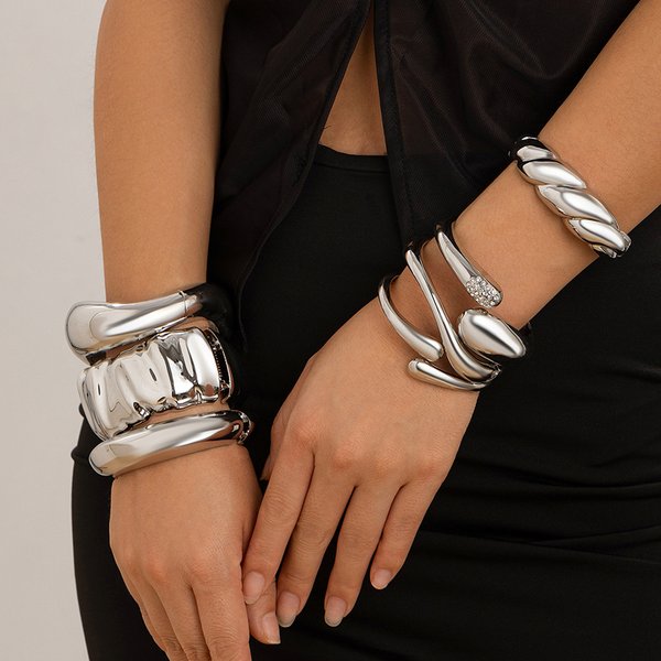 Metal Texture Glossy Water Drop Hug Bracelet Fashion Trend Spring Open Bracelet Bracelet-image