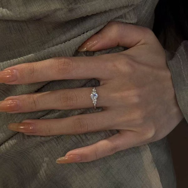 New Berlin Love Letter Sparkling Diamond For Women, Elegant Luxurious, High-End Niche Design, Simple And Versatile Open