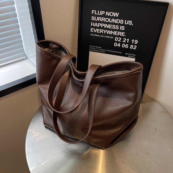 European And American Retro Women's Tote Niche High-end Commuter Handbag Shoulder Textured Underarm Large Bag Wholesale