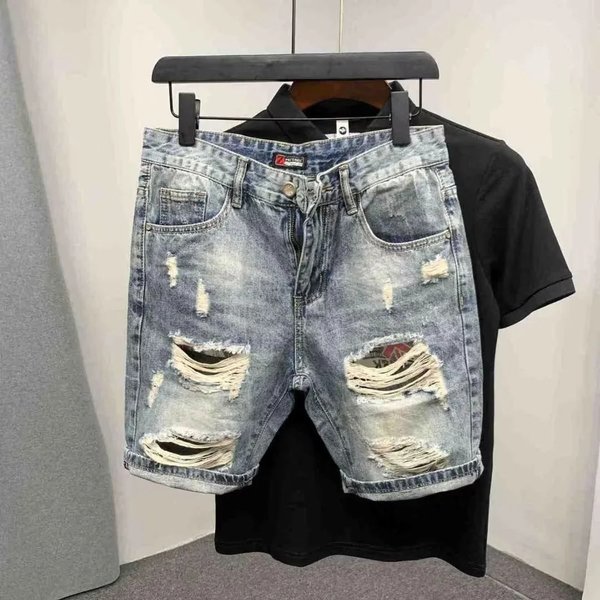 Men Straight Loose Korean Fashion Denim Short Pants Holes Summer Five Piece Jeans Shorts-image