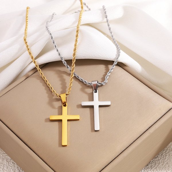 Stainless steel necklace, gold twist chain cross necklace, titanium steel does not fade, fashionable and versatile men's pendant