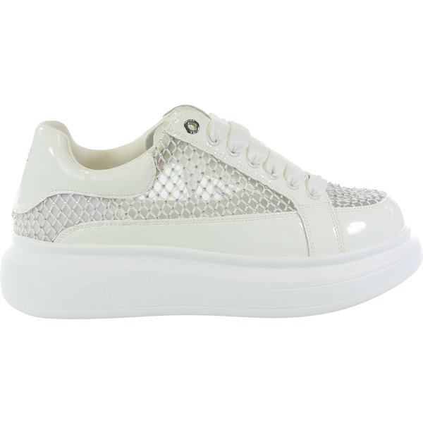 Damskie sneakersy skórzane białe z perforacją GOE TT2N4010