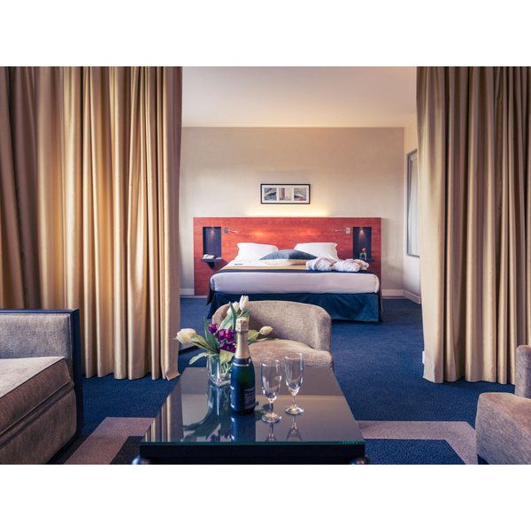 Plaisir - Mercure Maurepas Saint Quentin
