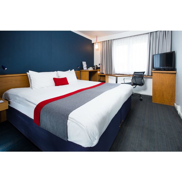 Bologna - Stirling - Holiday Inn Express Stirling By IHG-image