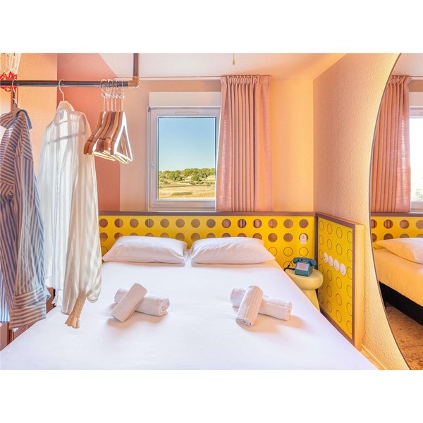 Saze - ibis Styles Pont du Gard Route d'Avignon
