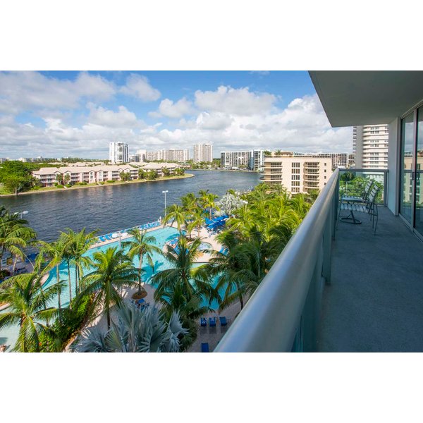 Milano - Hollywood (Fl) - Doubletree Resort By Hilton Hollywood Beach-image