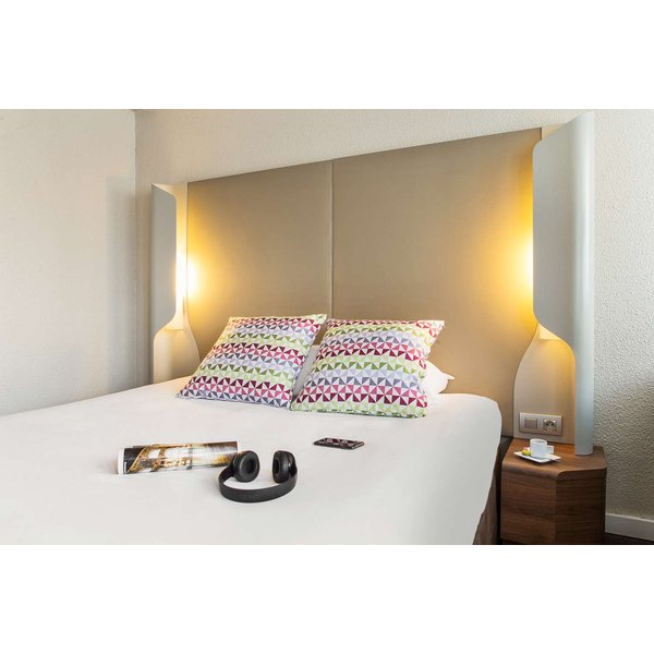 Larnod - Hotel Campanile Besançon Nord Ecole Valentin