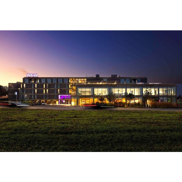 Divonne-les-Bains - Yotel Geneva Lake, Select By Hilton