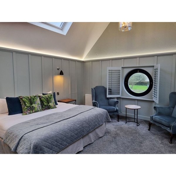 Killoscully - Killaloe Hotel