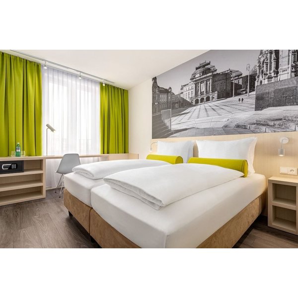 Ancona - Monaco Di Baviera - Super 8 By Wyndham Munich City North-image