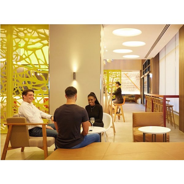 Chatswood - Holiday Inn Express SYDNEY MACQUARIE PARK by IHG