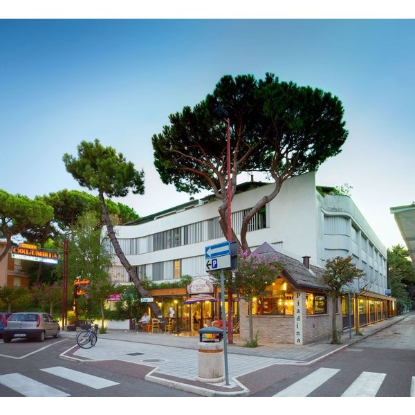Marina di Ravenna - Hotel Columbia