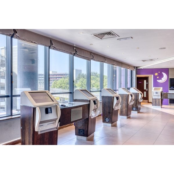 Milano - Gatwick - Premier Inn London Gatwick Airport-image