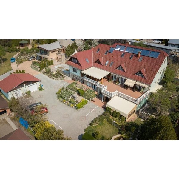 Szigetszentmiklós - Le Rose Suites & Park Hotel