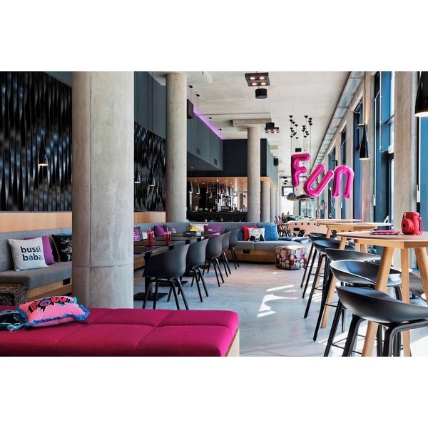 Bologna - Schwechat - Moxy Vienna Airport-image