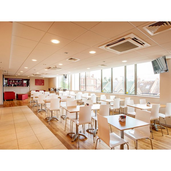 Verona - Hounslow - Travelodge London Teddington-image