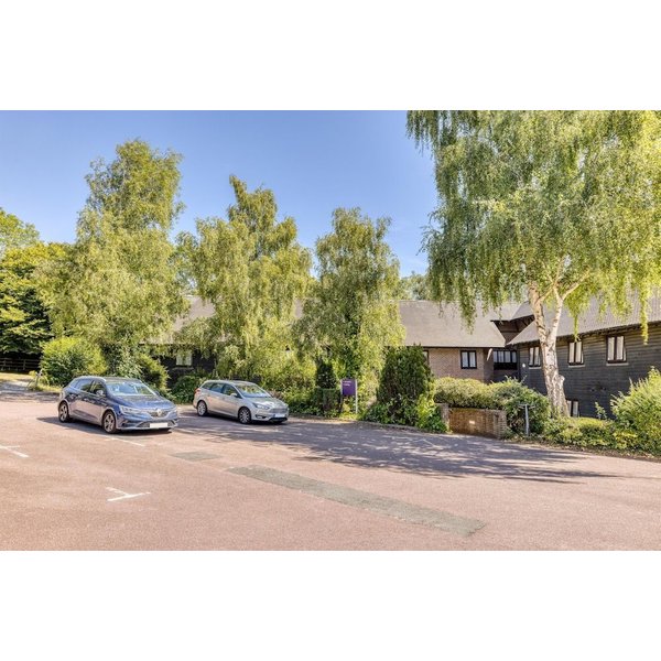 Royal Tunbridge Wells - Premier Inn Tonbridge