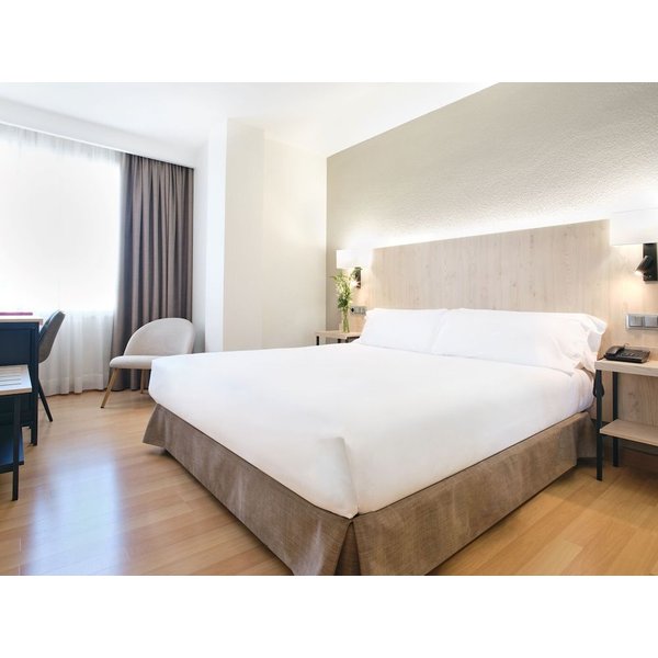 Iza - Hotel Albret